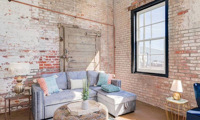 Newport News Apartment | 900 m² Apartment ∙ 1 bedroom ∙ 4 guests