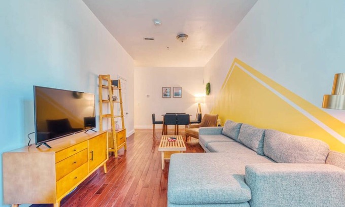 Chinatown Apartment | 93 m² Apartment ∙ 3 bedrooms ∙ 6 guests