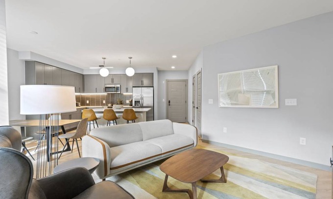 Town Center Apartment | Apartment ∙ 2 bedrooms ∙ 4 guests