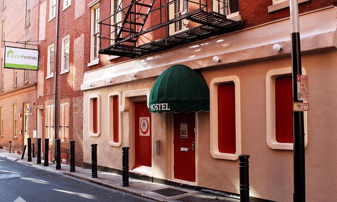Center City East Hotel | Apple Hostels of Philadelphia