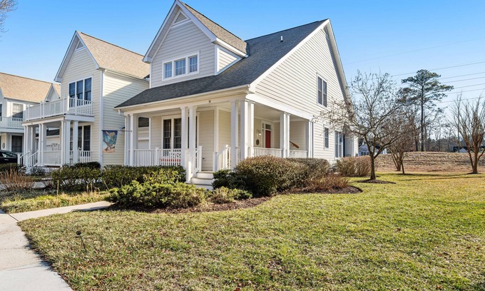 Ocean View House | Bear Trap Dunes townhouse with sports courts & pools, dog-friendly