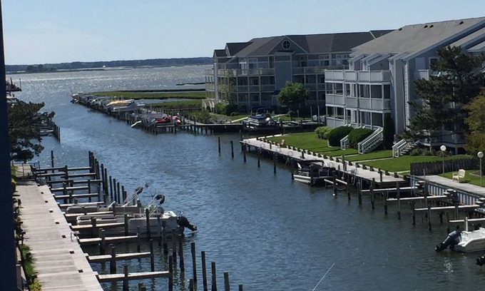 North Ocean City Condo | BEAUTIFUL & CLEAN! Waterfront condo with epic sunsets and a POOL!
