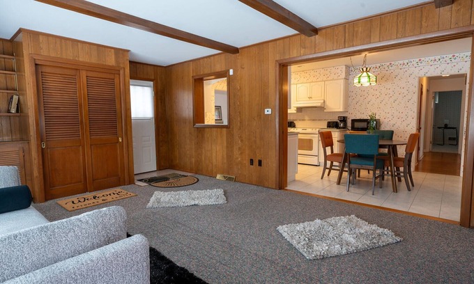 Erie House | Beautiful home centrally located in Erie, PA