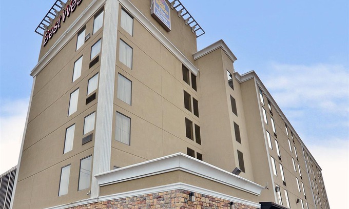 Newark Hotel | Best Western Plus Newark Airport West