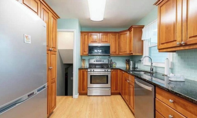 North Cape May House | Cape May Bay Breeze Getaway