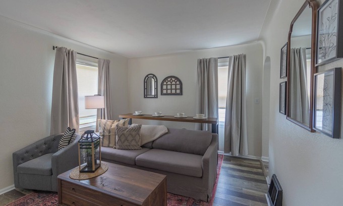 Toledo House | Capistrano Game & Chill Retreat