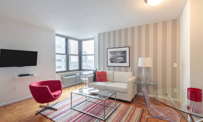 Downtown Jersey City Apartment | Charming Studio 20 Minutes to Midtown NYC