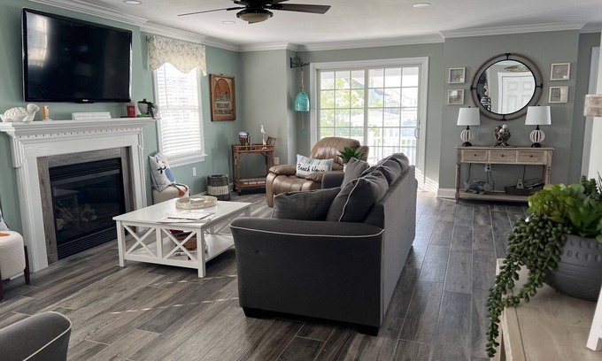 Wildwood Crest Condo | "Ciao Bella". It's Just That Beautiful! Superb Location. 2 Blocks From Beach.