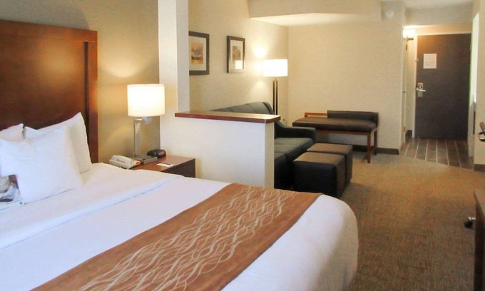 Wilkes-Barre Hotel | Comfort Inn & Suites Wilkes Barre - Arena