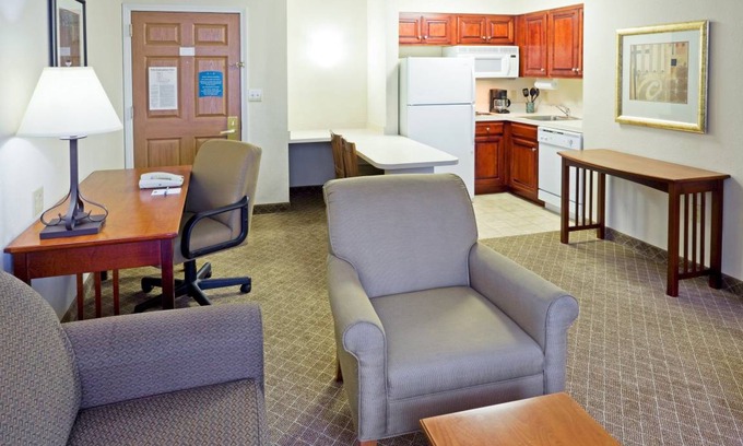 Cranbury Condo | Condo ∙ 2 bedrooms ∙ 6 guests