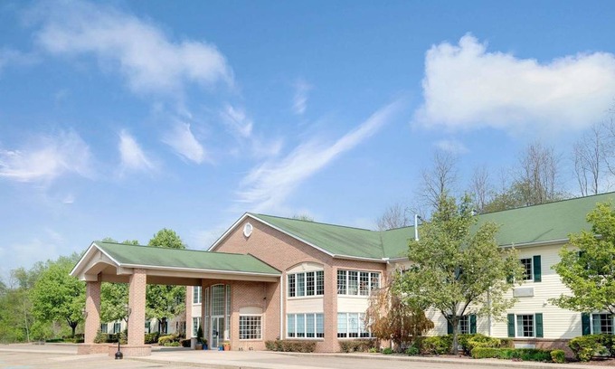 Elkton Hotel | Days Inn by Wyndham Lisbon
