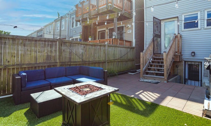 Kingman Park House | DC Rowhouse w/ Private Backyard | Close to H St