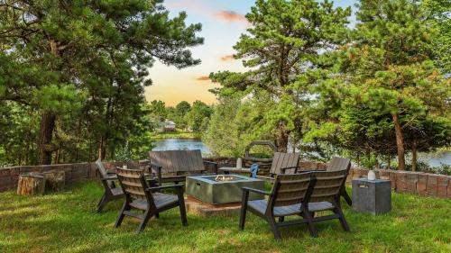 Long Pond House | For Lake Sake by AvantStay Lakefront Hot Tub View