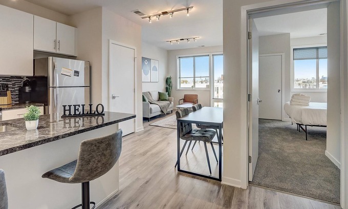 Brewerytown Apartment | Frontdesk | 1 BR Apt by Glendinning Rock Garden