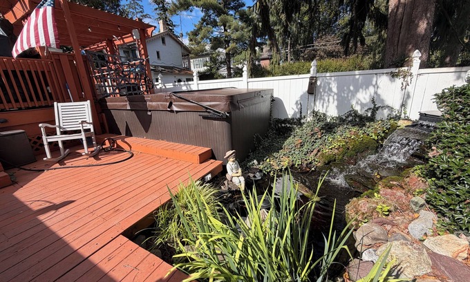 Westminster House | Green Street Oasis Hot Tub, Fire Pit & Walk to Downtown