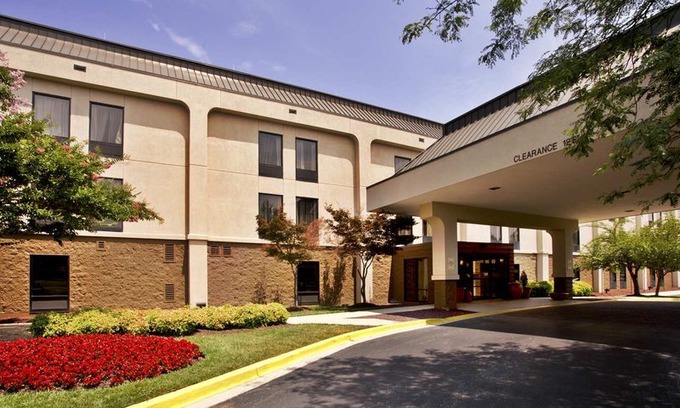 Bowie Hotel | Hampton Inn Bowie