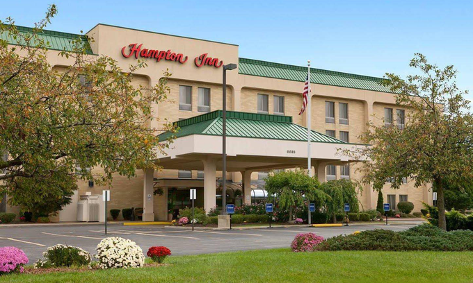 Solon Hotel | Hampton Inn Cleveland-Solon