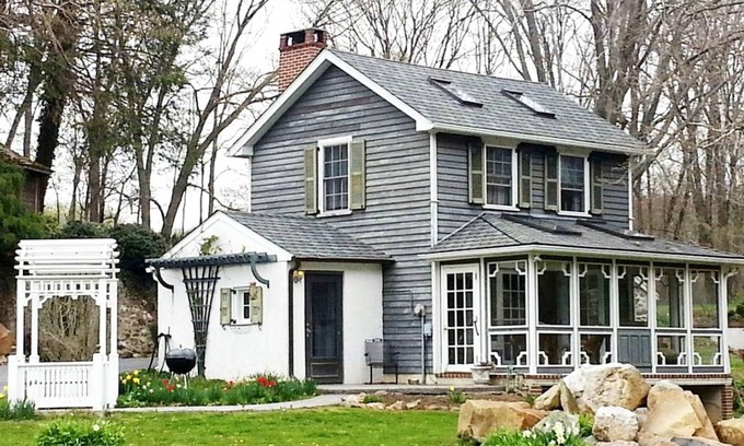 Phoenixville House | House ∙ 1 bedroom ∙ 2 guests