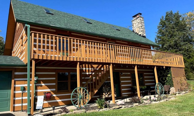Sayler Park House | House ∙ 1 bedroom ∙ 3 guests