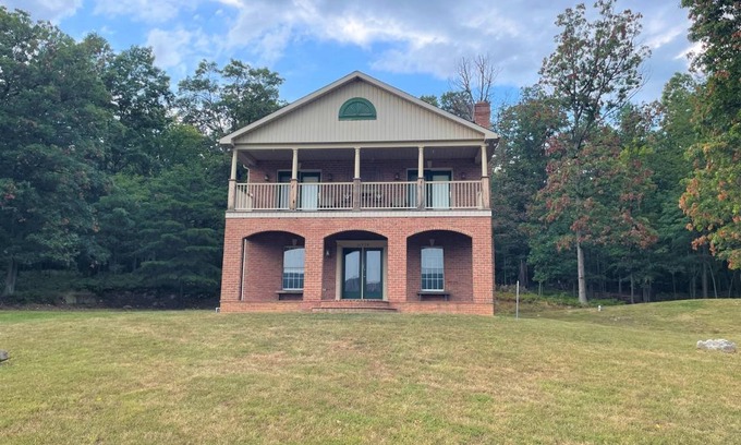 Mercersburg House | House ∙ 3 bedrooms ∙ 6 guests