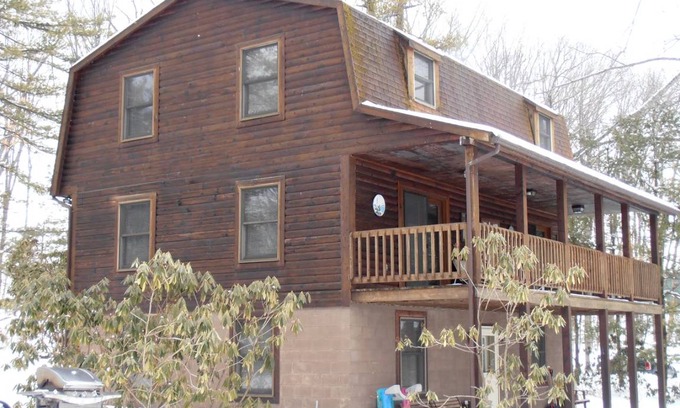 North Glade Hills House | House ∙ 6 bedrooms ∙ 12 guests