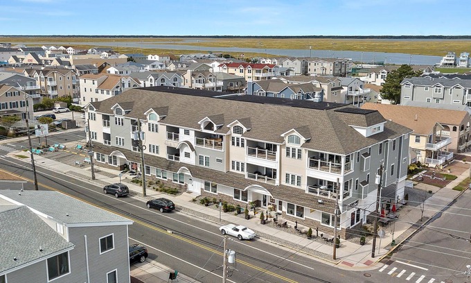 Sea Isle City Condo | Just Steps From The Beach - Enjoy A Beautiful 3 bedroom Summer Family Rental