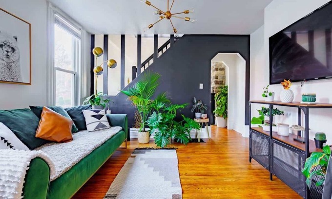 Victorian Village House | King Bed -Convention - Parking Free - Short North