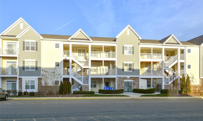 Rehoboth Beach Condo | LINENS & DAILY ACTIVITIES INCLUDED*!. The Grande at Canal Pointe Community! Enjoy your beach vacation with this beautifully furnished brand new 3 bedroom and 2 bath condo located on the 2nd floor new to our inventory!