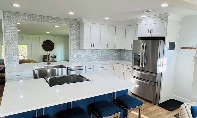 Put-in-Bay House | Middle Bass Island Luxury Rental