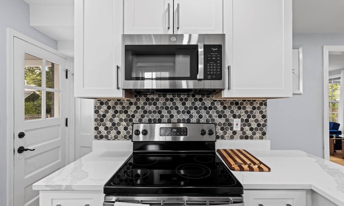 Silver Spring House | Modern 5-BR, Walk to Downtown Silver Spring, METRO