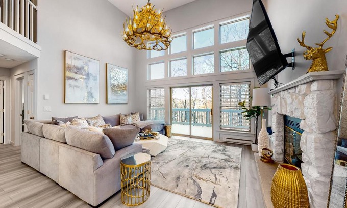 Tannersville House | Modern Mountain