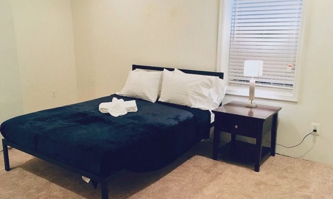 Nauck House | Monroe Room #2