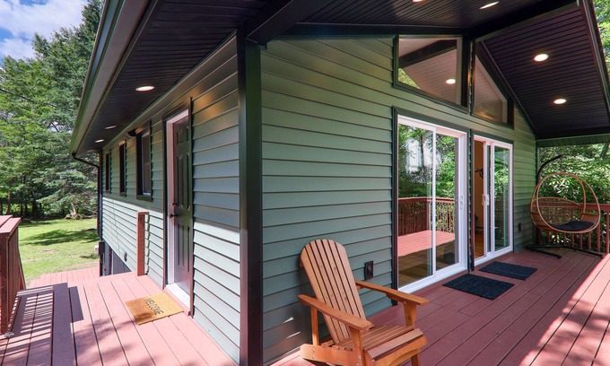 Long Pond House | ★New 3 Bedroom Cabin★ near Kalahari, Camelback, and all Activities🚣🚴♂️ 🏂🌲🐻