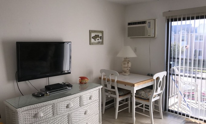 Anglesea Apartment | North Wildwood Studio
