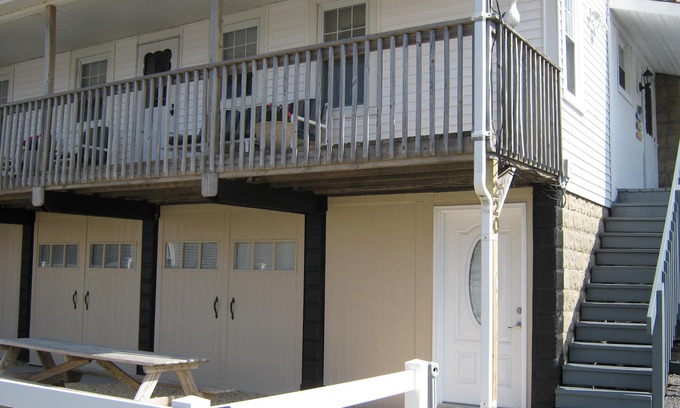 Point Pleasant Beach Apartment | OCEAN BLOCK LOCATION - MOST AFFORDABLE IN PT. PLEASANT BEACH - 2 CAR PARKING !