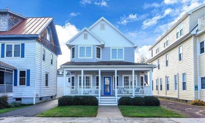 South Rehoboth House | Ocean-Block Home on Hickman Street, just a Half-Block to the Beach!