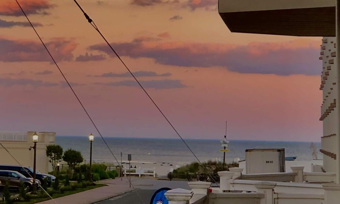 Diamond Beach House | Ocean View & Steps Away From The Beach With A Saline Heated Pool
