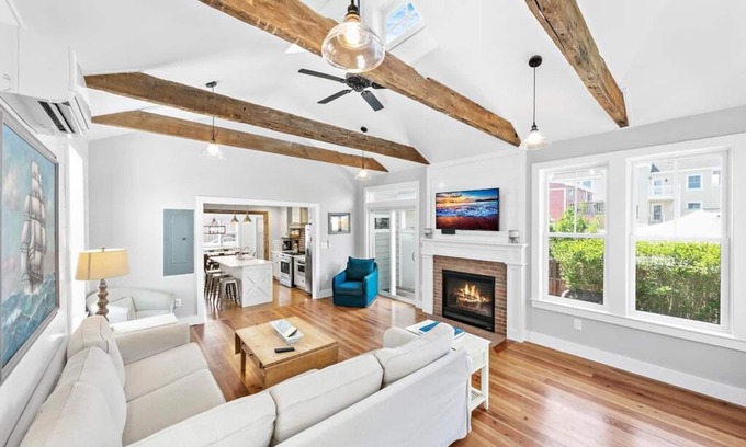 Beach Haven House | Oceanside 6 Bedroom and 4 Bath Home with pool! Sept. 14/15 weekend available!