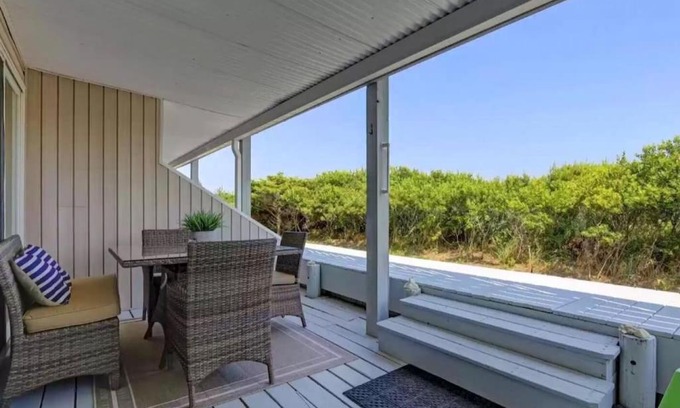 Brigantine House | ON THE SAND BEACHFRONT Condo with PARKING