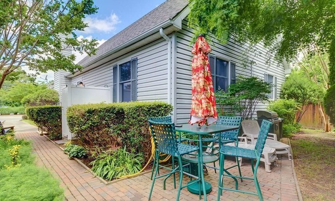 Country Club Estates House | Pet Friendly Rehoboth Beach w/Three Primary Suites Parking Remote Workspaces