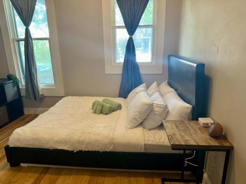 Victorian Village House | Prime Location - Free Parking - Short North