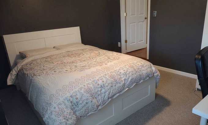 Russell Springs Resort | Private room ∙ 2 guests