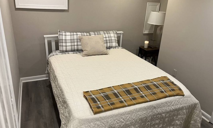 South Baltimore Resort | Private room ∙ 1 guest