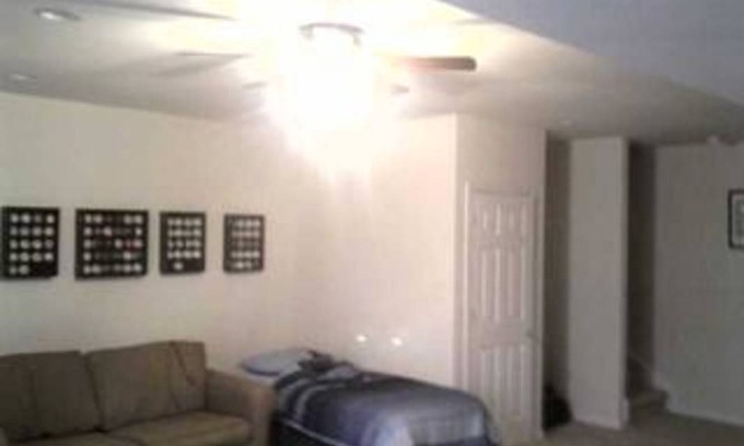 Eagleville Resort | Private room ∙ 1 guest