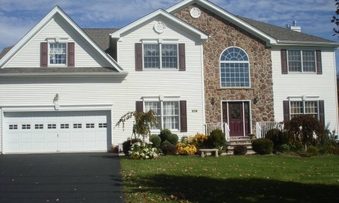 Hackettstown Resort | Private room ∙ 1 guest