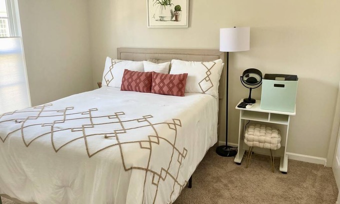 Elkridge Resort | Private room ∙ 2 guests