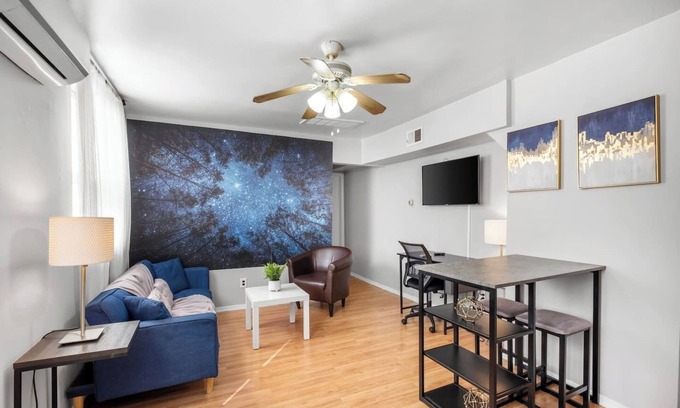 Bella Vista Apartment | Quaint Flat in Bella Vista