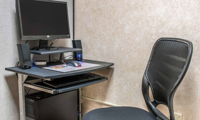 Wilkes-Barre Hotel | Quality Inn Arena