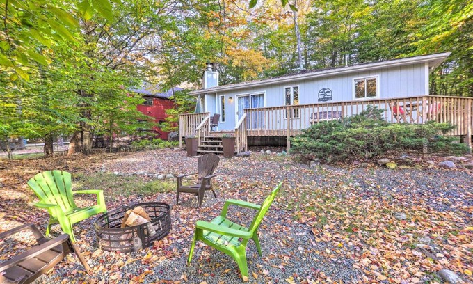 Tobyhanna House | Rustic Getaway about 8 Mi to Tobyhanna State Park