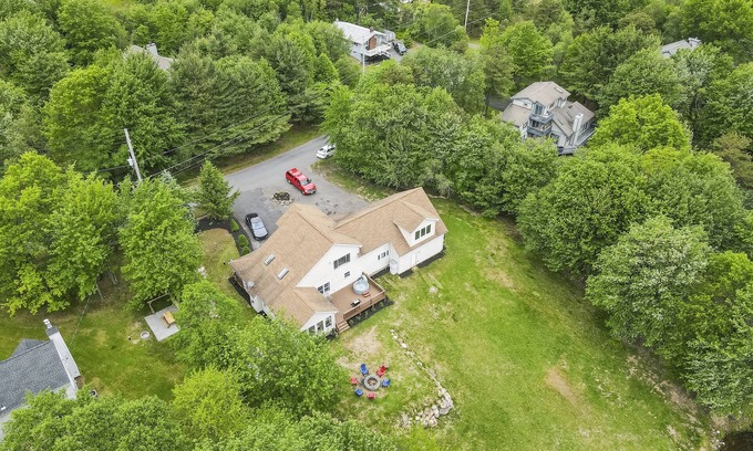 Long Pond House | Serene Lakeside Luxury Retreat